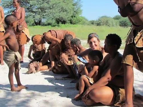 nicole apelian with kids playing